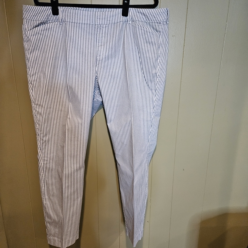 Old Navy Women's Blue Striped Straight Leg Pants
